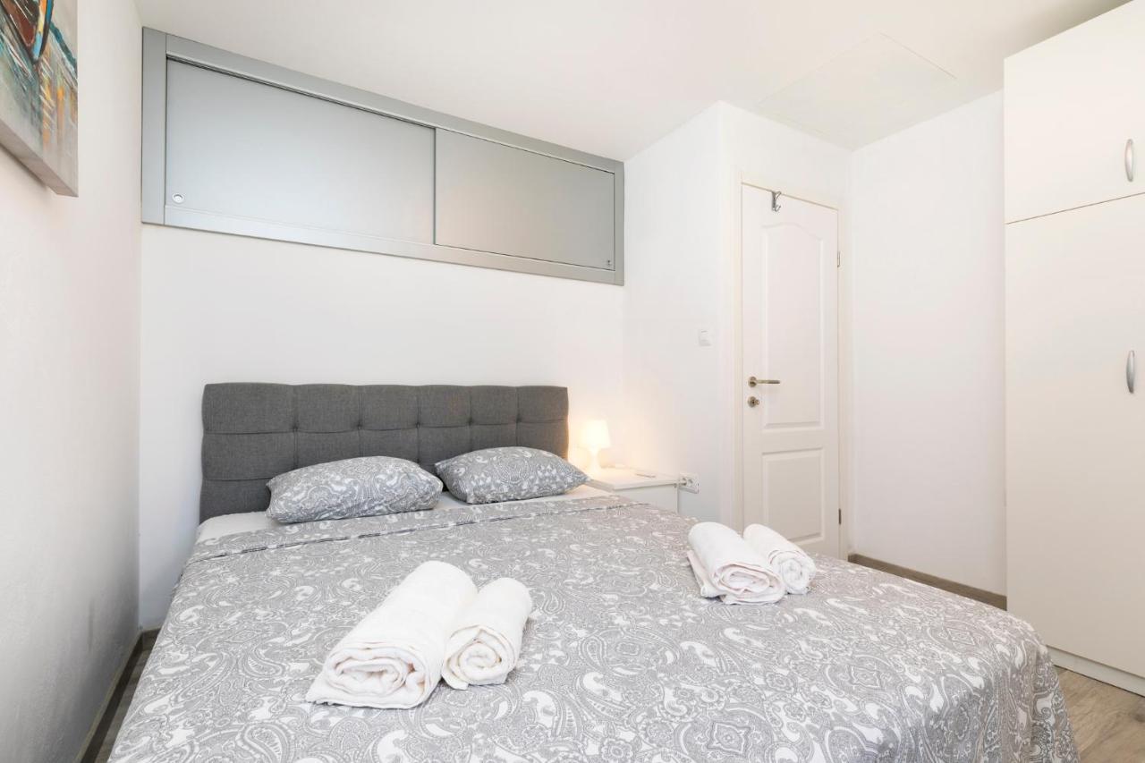 Vacation House Orange Veli Lošinj Екстериор снимка