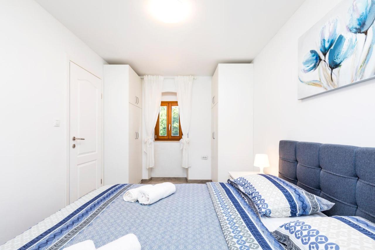Vacation House Orange Veli Lošinj Екстериор снимка