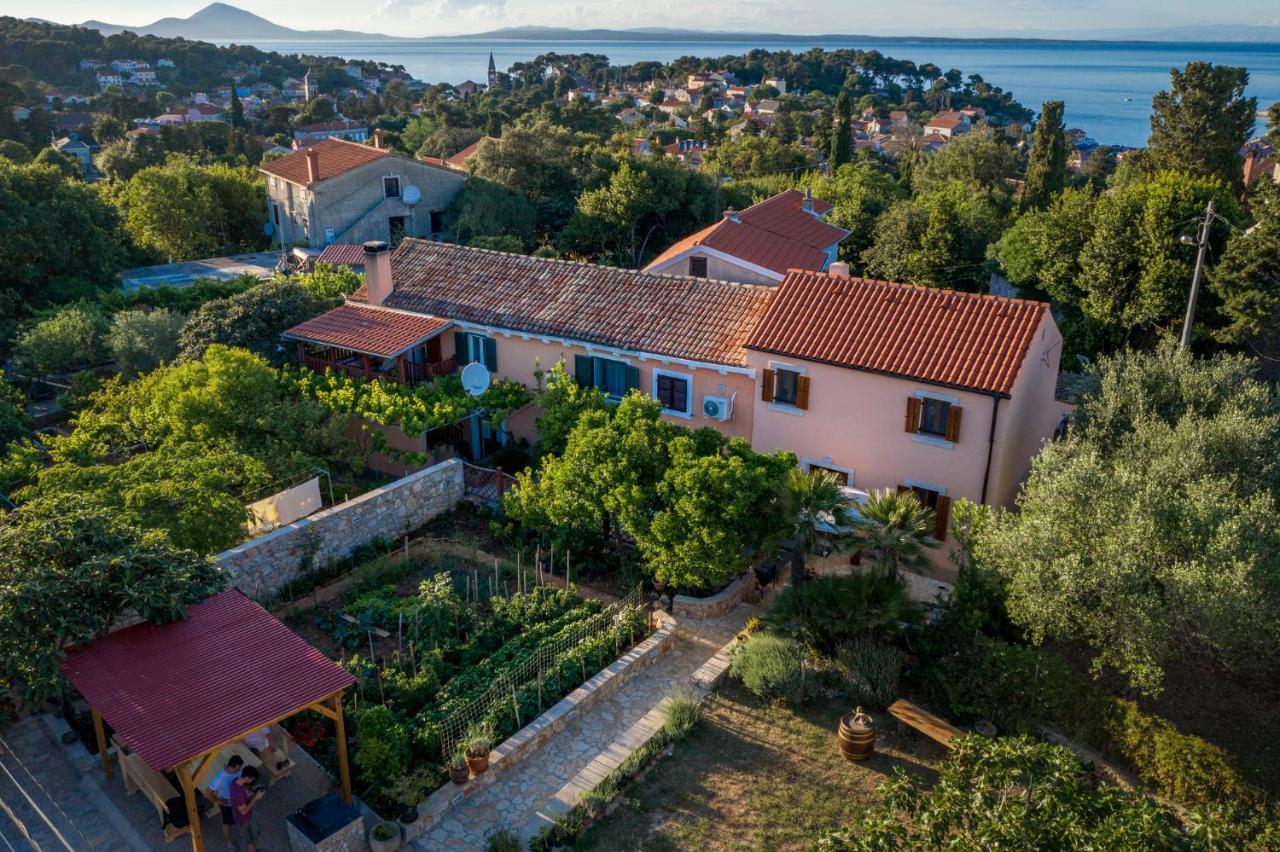 Vacation House Orange Veli Lošinj Екстериор снимка