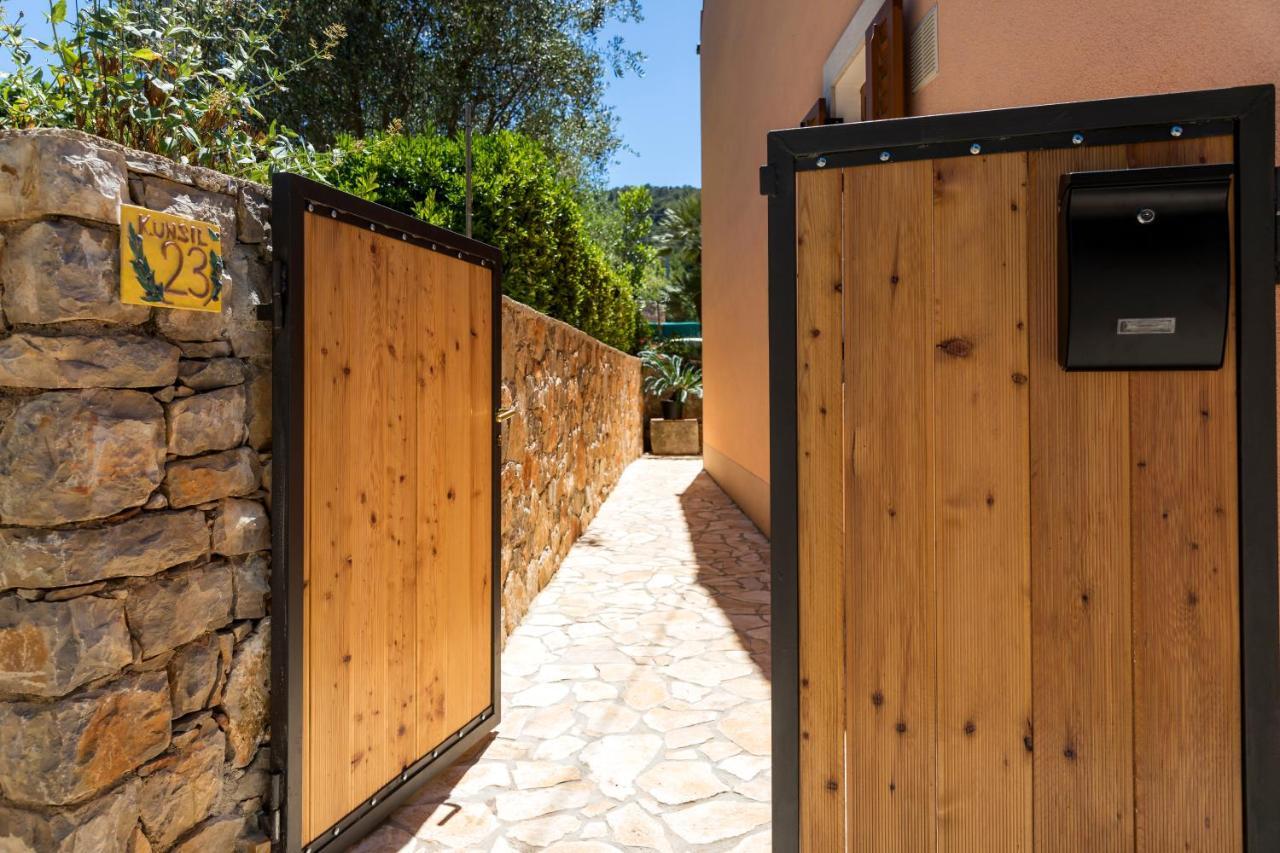 Vacation House Orange Veli Lošinj Екстериор снимка